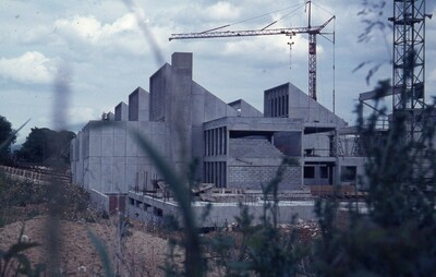 La construction de l'&eacute;cole d'art et de design au 12, rue Denis Papin, c.1972